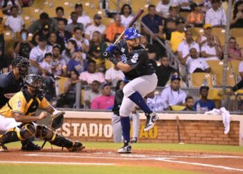 Licey aplasta a las Águilas en Santiago