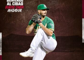 Gigantes contratan al lanzador derecho Burch Smith
