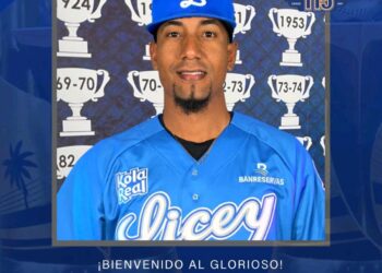 Licey contrata al agente libre Robel García