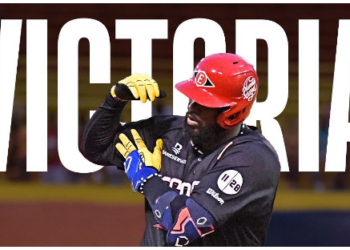 Escogido apabulla a las Águilas