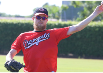 Leones anuncian contrataciones de Guerra y Parkinson