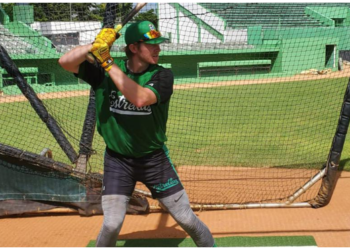 Estrellas reciben en prácticas a Rainer Núñez, Vidal Bruján y cátcher MacIver