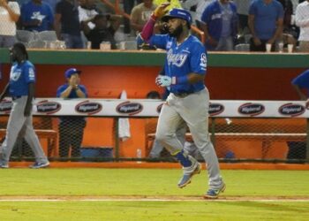 Bonifacio, Leyba y Rojas Jr. lideran ofensiva del Licey en triunfo sobre Toros