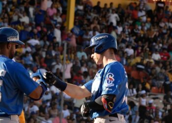 Licey vuelve a vencer a las Águilas en su propio nido