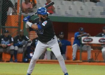 Licey logra novena victoria en ruta al derrotar a los Toros