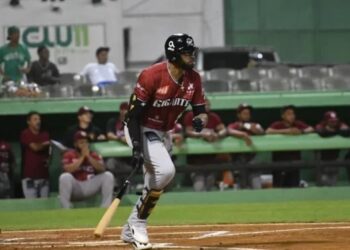 Gigantes y Estrellas empatados en el primer lugar