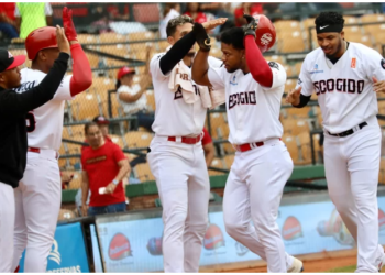 El Escogido gana tercero consecutivo y empatan con las Estrellas en segundo lugar