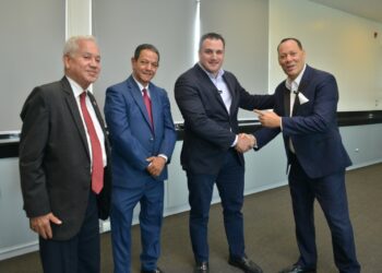 Alfredo Acebal Rizek pone a los Gigantes en la cima