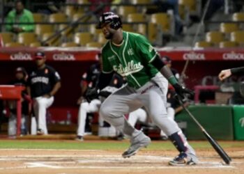 Las Estrellas se ponen a uno del primer lugar