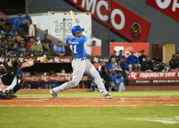 Licey gana duelo de pitcheo en inicio playoffs