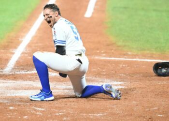 Licey empata con las Estrellas en el primer lugar