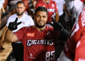 Los Gigantes mantienen con vida su meta por clasificar