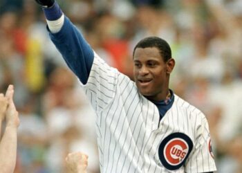 ¡Alguien debe acercar a Sammy y Los Cubs!