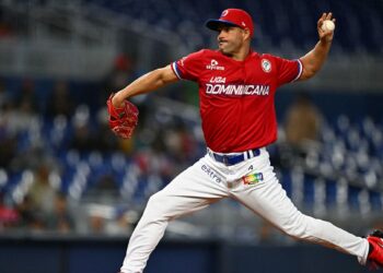 Valdés hace historia, Licey blanquea 2-0 a Curazao y se acerca a las semifinales