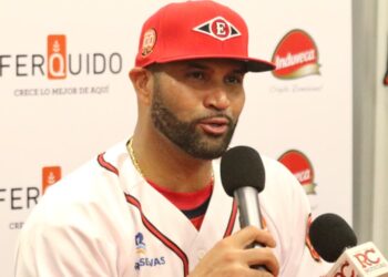 Es oficial: Albert Pujols dirigirá al Escogido