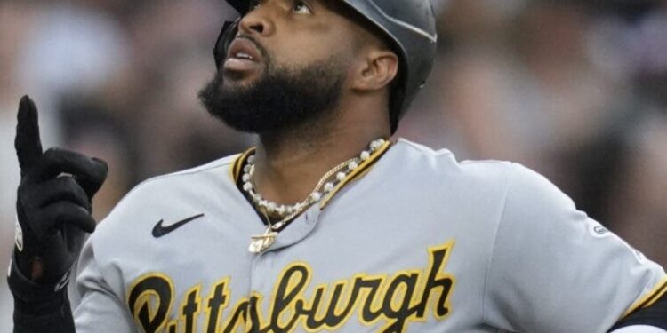 Carlos Santana tras alcanzar grandes metas en el 2024