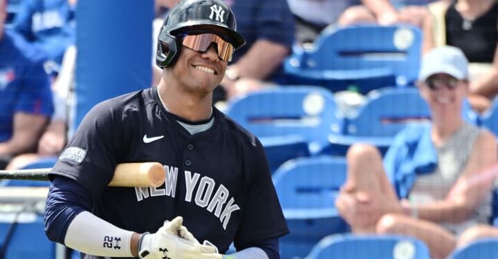 Juan Soto sigue ardiendo, castiga Toronto y Yankees salvan barrida