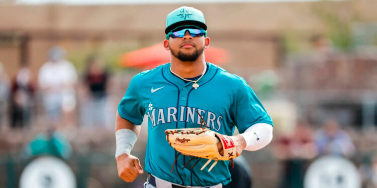 Marineros suben a Jonatan Clase al equipo grande