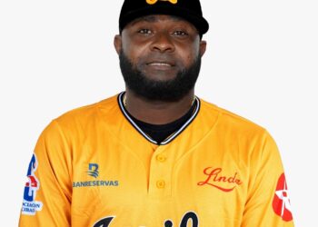 Águilas adquieren a Wirfin Obispo a cambio de Francisco Peña