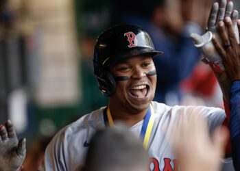 Los Medias Rojas de Boston blanquea Cleveland 8 por 0