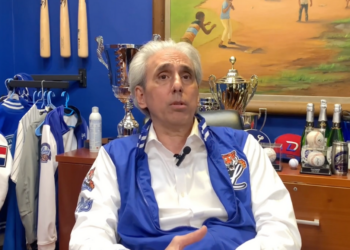 Ricardo Ravelo exige tope salarial