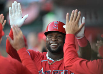 Angelinos designan a Sanó para asignación