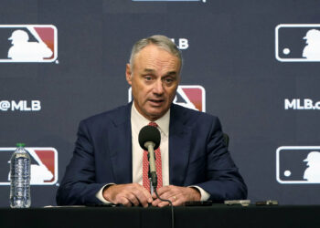 Comisionado habla de Juegos Olímpicos 2028, umpires robots y más