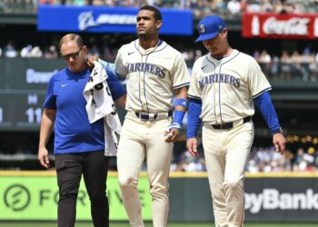 Rayos-X no mostraron fractura en tobillo de Julio Rodríguez