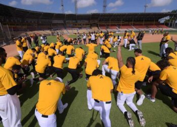 Águilas anuncian inicio de su campo de entrenamientos para el 23 de septiembre