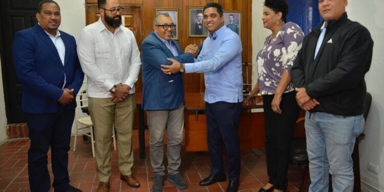 Kelvin Cruz apoyará a la ACD