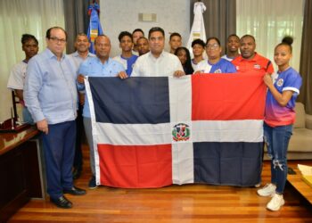 Ministro Kelvin Cruz despide judocas van al Mundial de Cadetes
