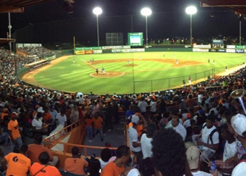 Toros del Este anuncian descuentos para venta de abonos