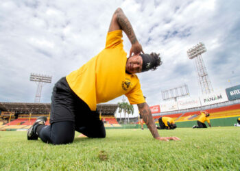 Carlos Martínez busca un puesto en la rotación de las Águilas