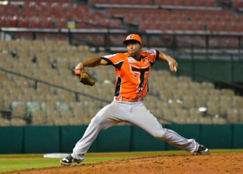 Toros del Este contratan dos relevistas importados