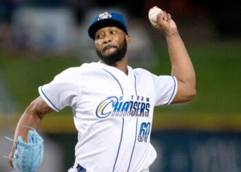 Águilas anuncian al lanzador zurdo Amir Garrett