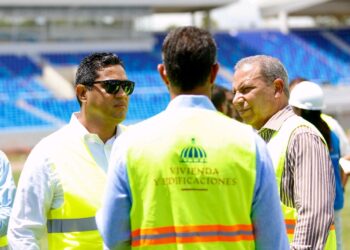 Kelvin Cruz supervisa obras que servirán para JJ CC