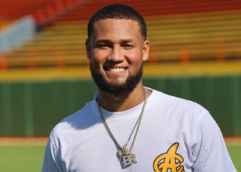 Bladimir Restituyo impacta al incorporarse a prácticas Águilas Cibaeñas