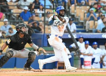 Licey aplasta a las Estrellas