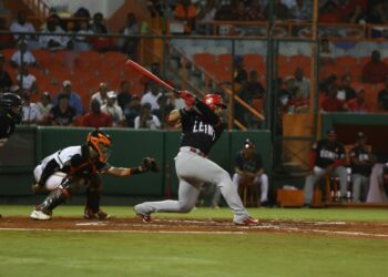 Leones retoman sendero del triunfo