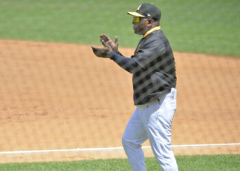 Miguel Tejada quiere enseñar a los jugadores de las Águilas a ganar