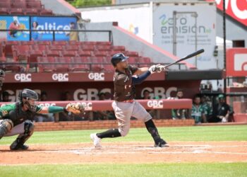 Gigantes vencen a las Estrellas 7-4, Jhon Núñez y Carlos Franco se destacan