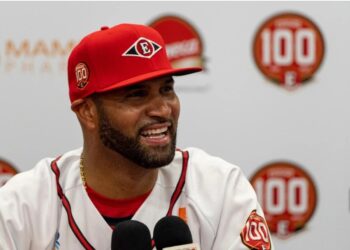 ¡Se nos fue octubre y la pelota dominicana está que arde!