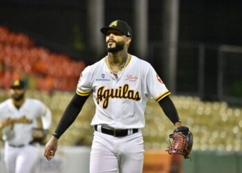 Las Águilas no creen en astros: se llevan el partido 4-3