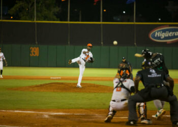 Las Estrellas remontan ante los Toros en el Corral