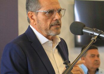 Dirección Comisionado Nacional de Béisbol recopilará datos jóvenes ingresen a academias