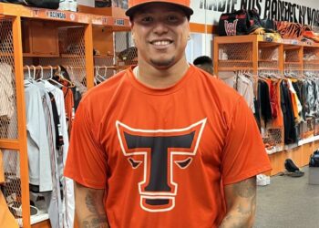 Yairo Muñoz feliz de regresar a donde todo empezó