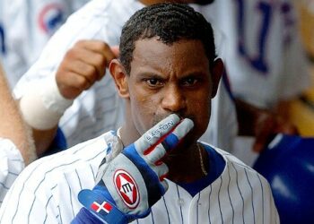 Sammy Sosa y los Chicago Cubs hacen las pases después de 20 años