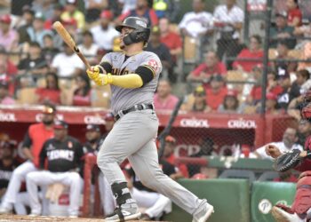 Las Águilas ganan el primero en Round Robin al vencer 7-6 a Leones