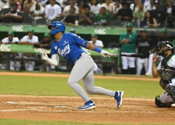 Licey vence a Estrellas y empata en primero