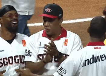 Leyendas del Escogido adornaron ceremonia prejuego